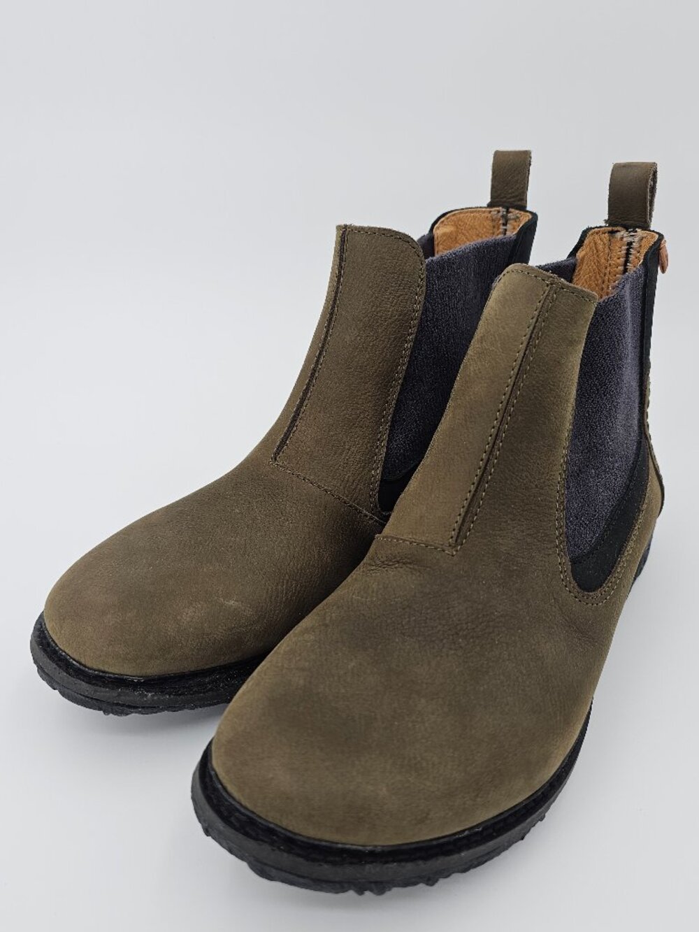 El Naturalista Chelsea Boots Olive Suede Leather Comfort Women's Size 39 US 8.5